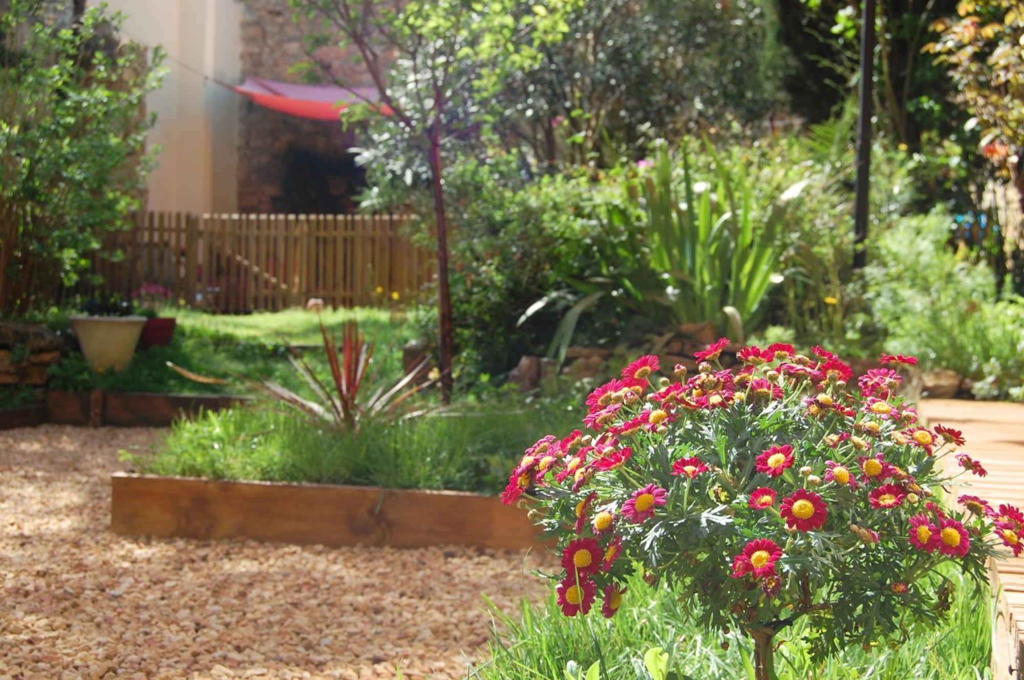 La Bucolique, Chambres Et Jardin D'Hotes Sabran Dış mekan fotoğraf
